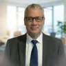 Charles Schwab Corp. touted long-short RIA accounts to Wall Street as a hot new 'win-win' revenue source until geopolitics made it question whether it was 'growing responsibly'